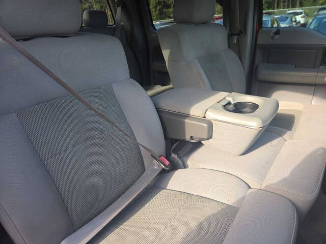 2006 Ford F-150 XLT SuperCrew Image 11