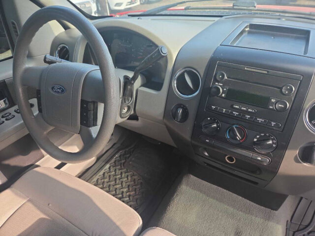 2006 Ford F-150 XLT SuperCrew Image 12