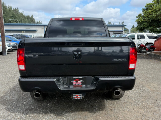 2016 Ram 1500 Express Crew Cab Image 7