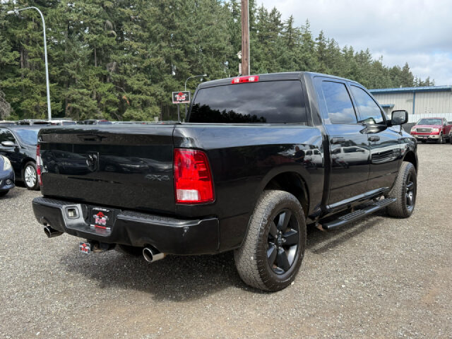 2016 Ram 1500 Express Crew Cab Image 8